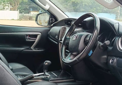 Toyota Fortuner Car