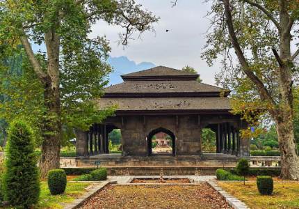 Amritsar to Patnitop Srinagar 7 Days Tour